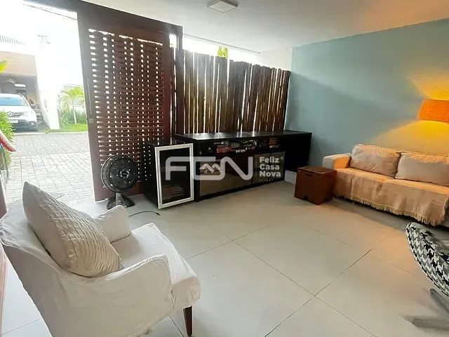 Casa 4 quartos e 5 banheiros, à venda, no bairro Buraquinho em Lauro de Freitas