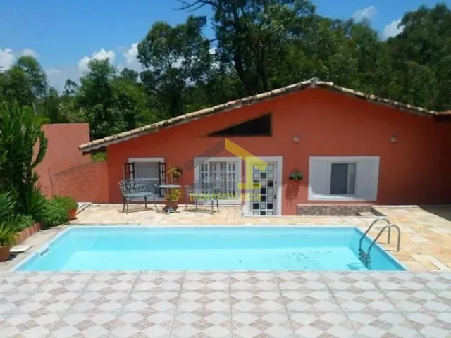 Casa com 600m² 3 quartos e 3 banheiros, à venda, no bairro Jardim do Golf I em Jandira