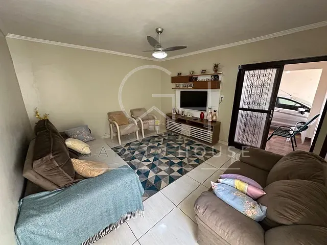 Casa com 200m² 4 quartos e 2 banheiros, à venda, no bairro Quintino Facci II em Ribeirão Preto