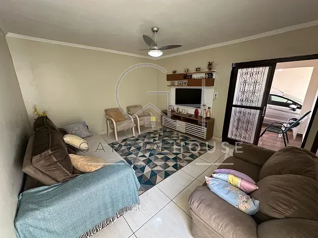 Casa com 200m² 4 quartos e 2 banheiros, à venda, no bairro Quintino Facci II em Ribeirão Preto