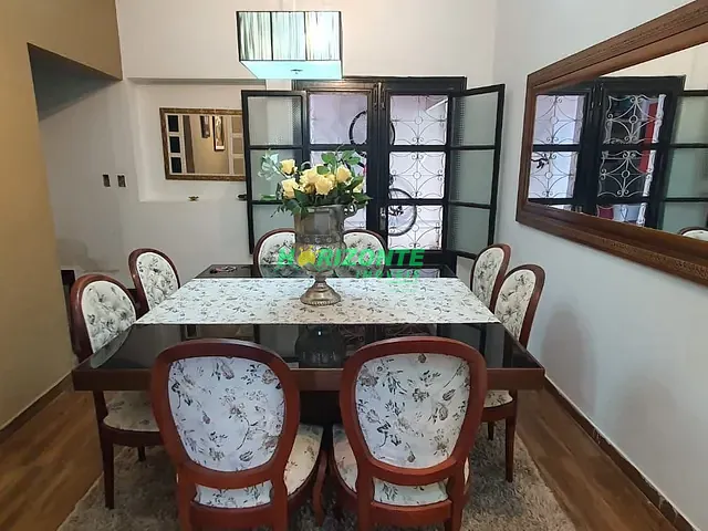 Casa com 205m² 4 quartos e 4 banheiros, à venda, no bairro Jardim Bela Vista em São José dos Campos