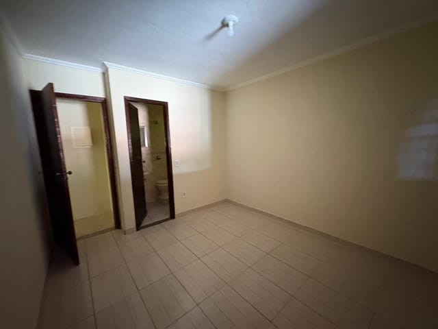 Casa com 220m² 3 quartos e 2 banheiros, à venda, no bairro Conjunto Habitacional Parque Itajaí em Campinas