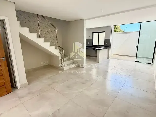Casa 3 quartos e 2 banheiros, à venda, no bairro Itapoã em Belo Horizonte