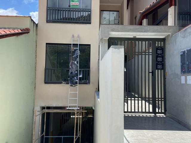 Casa 2 quartos e 1 banheiro, para alugar, no bairro Centro em Extrema