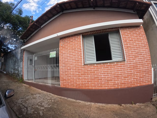 Casa com 192m² 3 quartos e 1 banheiro, à venda, no bairro Jardim Santa Rita em São João da Boa Vista