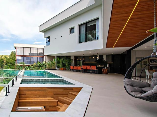 Casa com 730m² 6 quartos e 8 banheiros, à venda, no bairro Colinas da Anhangüera em Santana de Parnaíba