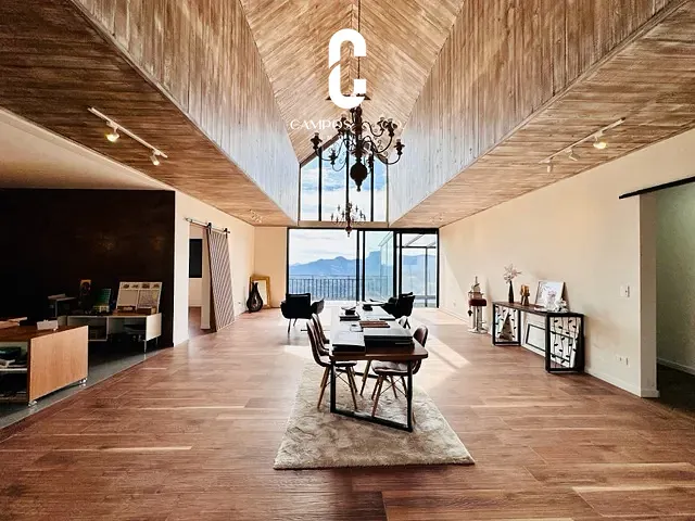 Casa com 2430m² 3 quartos e 5 banheiros, à venda, no bairro Alpes de Campos do Jordão em Campos do Jordão