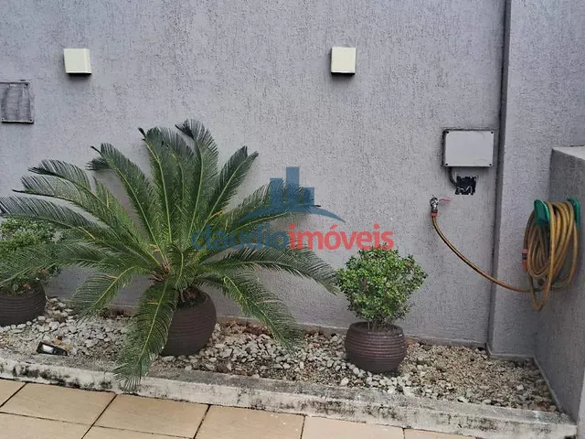 Casa com 288m² 3 quartos e 2 banheiros, à venda, no bairro Jardim Belvedere em Volta Redonda