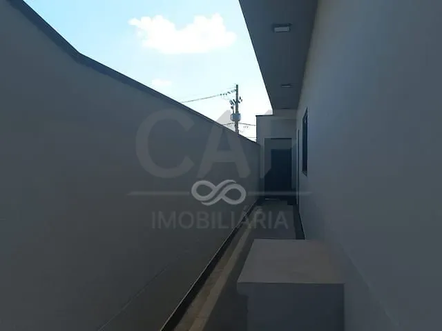 Casa com 529m² 3 quartos e 4 banheiros, à venda, no bairro Vila Guedes em Jaguariúna