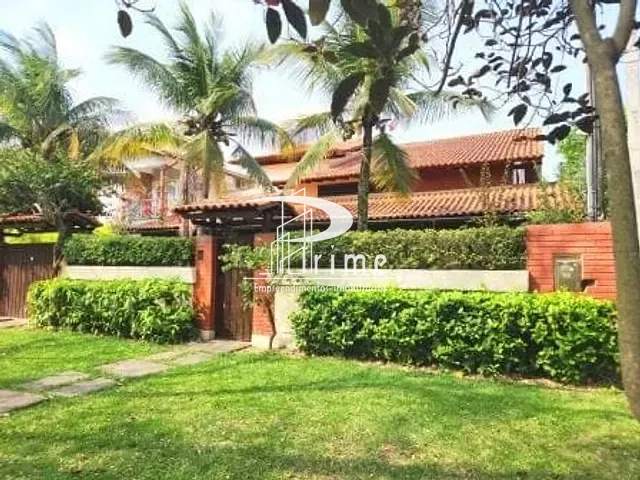 Casa com 492m² 3 quartos e 5 banheiros, para alugar, no bairro Camboinhas em Niterói
