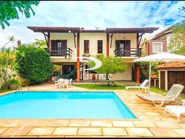 Casa com 492m² 3 quartos e 5 banheiros, para alugar, no bairro Camboinhas em Niterói