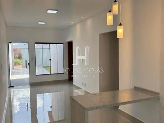 Casa com 187m² 3 quartos e 2 banheiros, à venda, no bairro Residencial Triunfo em Goianira