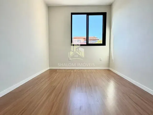 Casa 3 quartos e 2 banheiros, à venda, no bairro Santa Amélia em Belo Horizonte