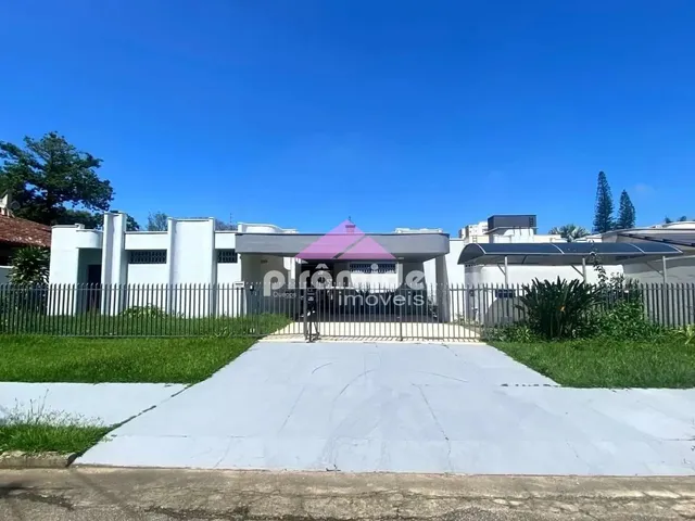 Casa com 10m² 5 quartos e 3 banheiros, para alugar, no bairro Jardim Apolo em São José Dos Campos