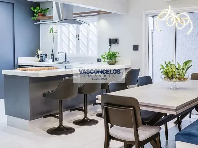 Casa com 250m² 3 quartos e 3 banheiros, à venda, no bairro Cidade Jardim em Jacareí