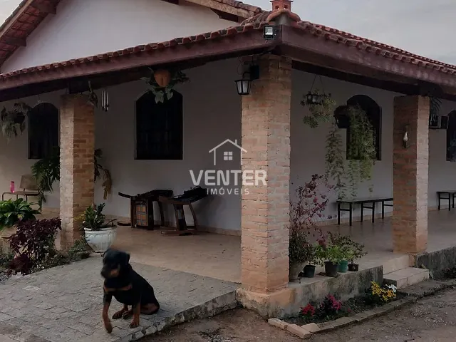 Casa com 6000m² 3 quartos e 3 banheiros, à venda, no bairro Vila Caetano em Taubaté