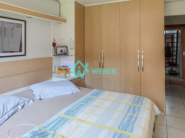 Casa 3 quartos e 3 banheiros, à venda, no bairro Canudos em Novo Hamburgo