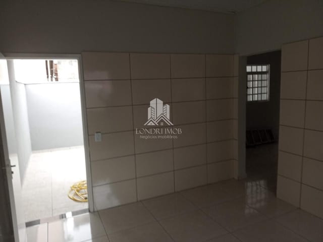 Casa 3 quartos e 1 banheiro, à venda, no bairro Jardim Riviera em Cambé