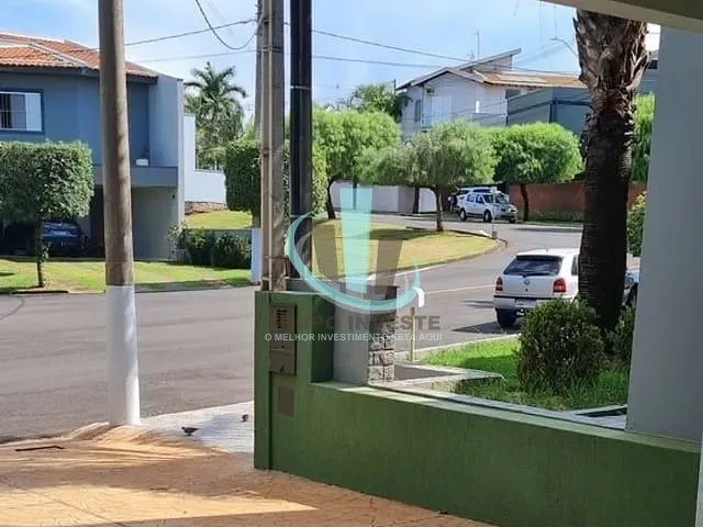 Casa com 471m² 5 quartos e 4 banheiros, à venda, no bairro Altos do Jaraguá em Araraquara