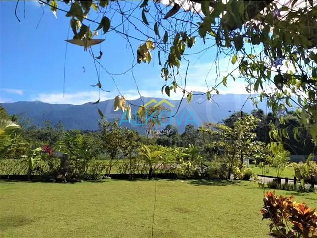 Casa com 518m² 3 quartos e 3 banheiros, à venda, no bairro Praia Dura em Ubatuba