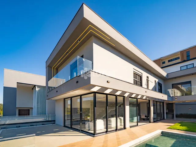 Casa 4 quartos e 5 banheiros, à venda, no bairro Colinas da Anhangüera em Santana de Parnaíba