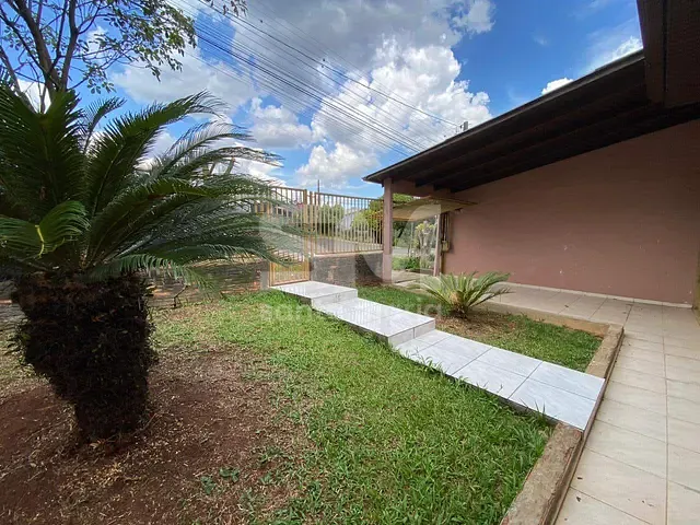 Casa 2 quartos e 2 banheiros, para alugar, no bairro Esplanada em Chapecó