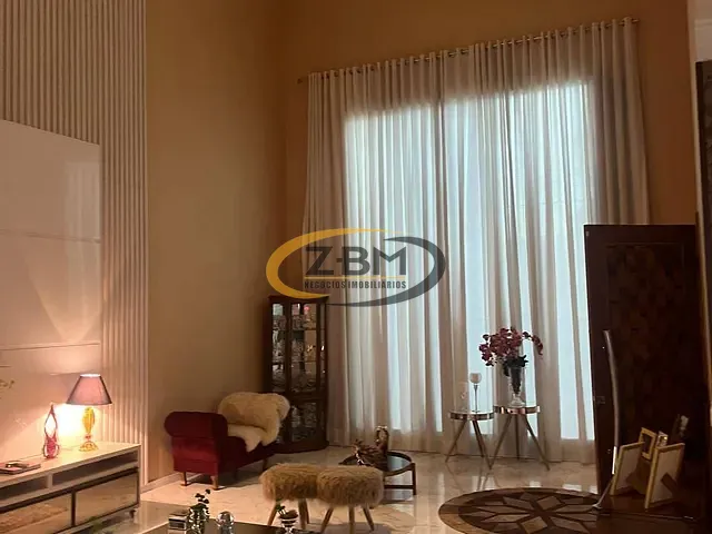 Casa com 525m² 3 quartos e 5 banheiros, à venda, no bairro Colonial em Londrina