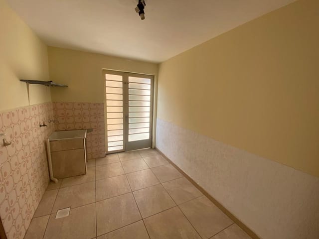 Casa com 150m² 3 quartos e 1 banheiro, para alugar, no bairro Centro em São João da Boa Vista