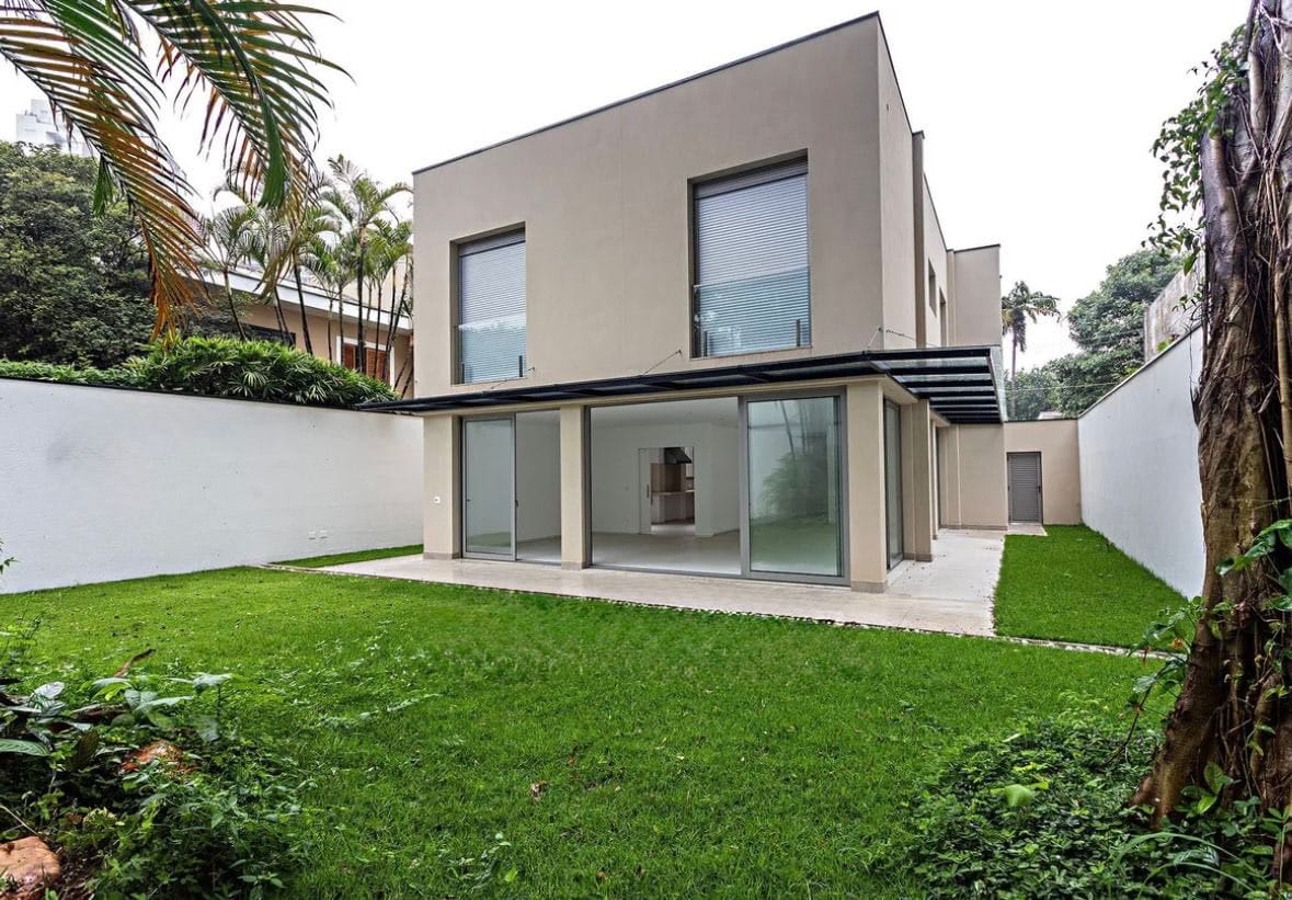 Casa em Alto de Pinheiros — foto 1