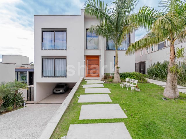 Casa com 640m² 4 quartos e 6 banheiros, à venda ou para alugar, no bairro Tamboré em Santana de Parnaíba