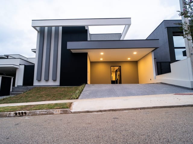 Casa com 325m² 3 quartos e 4 banheiros, à venda, no bairro Jardim Residencial Chácara Ondina em Sorocaba