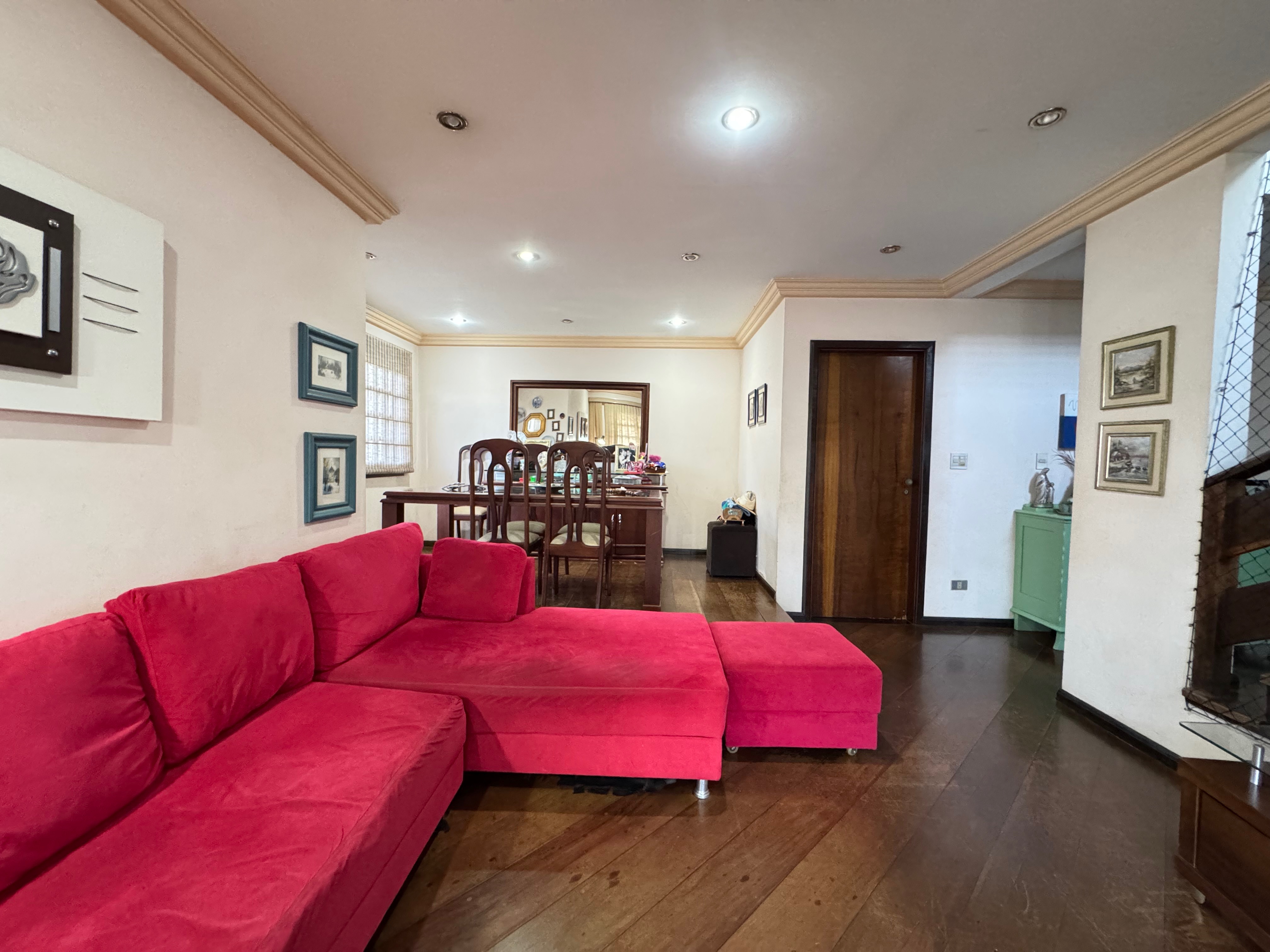 Casa, 3 quartos, 231 m² - Foto 2