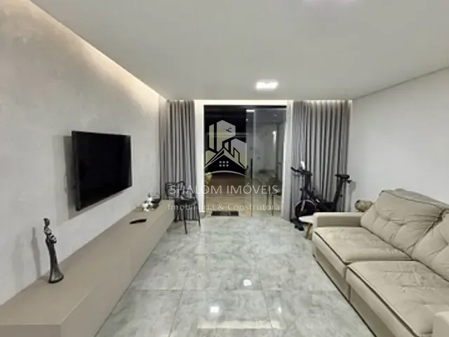 Casa 3 quartos e 3 banheiros, à venda, no bairro Parque Xangri-Lá em Contagem