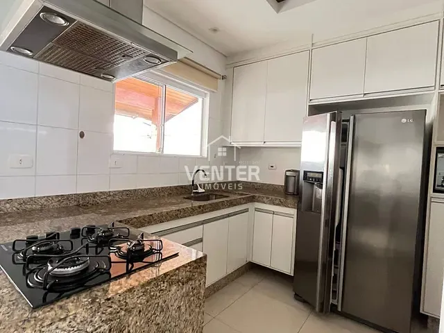 Casa com 136m² 3 quartos e 2 banheiros, para alugar, no bairro Condomínio Veredas em Taubaté