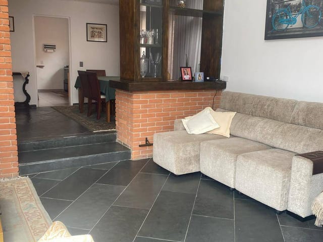 Casa com 360m² 3 quartos e 4 banheiros, à venda, no bairro Alphaville em Santana de Parnaíba