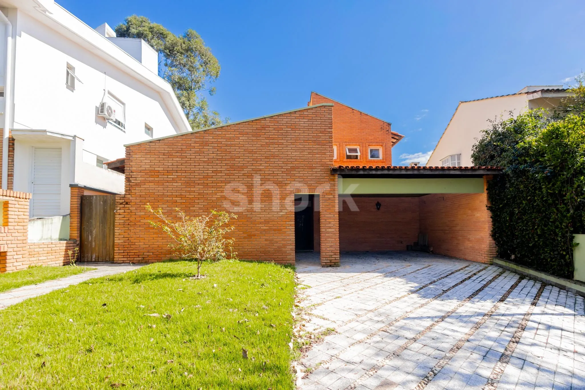 Casa em Alphaville — foto 1