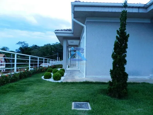Casa com 1330m² 4 quartos e 3 banheiros, à venda, no bairro Cachoeiras do Imaratá em Itatiba