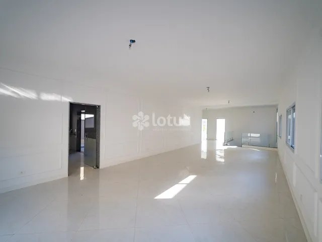 Casa 3 quartos e 4 banheiros, à venda, no bairro Alphaville em Santana de Parnaíba