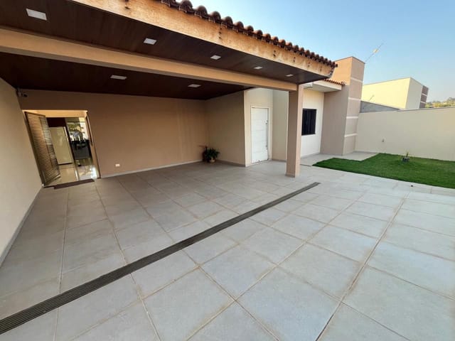 Casa com 396m² 2 quartos e 2 banheiros, à venda, no bairro Residencial Nossa Terra em Cambé