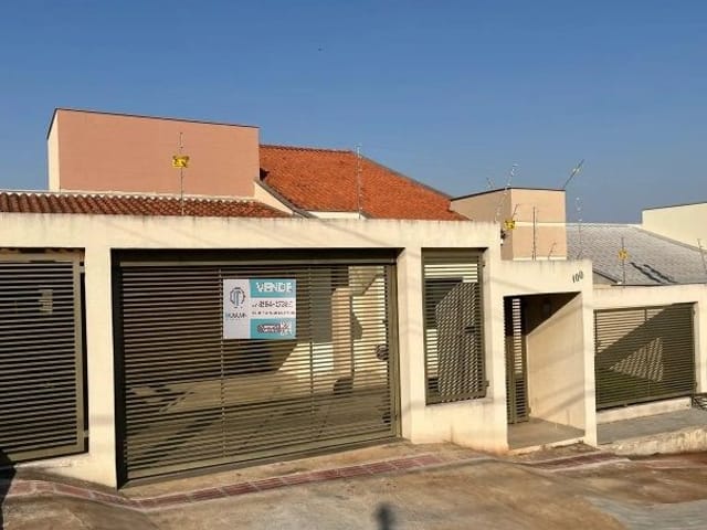 Casa com 396m² 2 quartos e 2 banheiros, à venda, no bairro Residencial Nossa Terra em Cambé