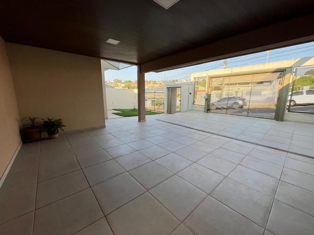 Casa com 396m² 2 quartos e 2 banheiros, à venda, no bairro Residencial Nossa Terra em Cambé