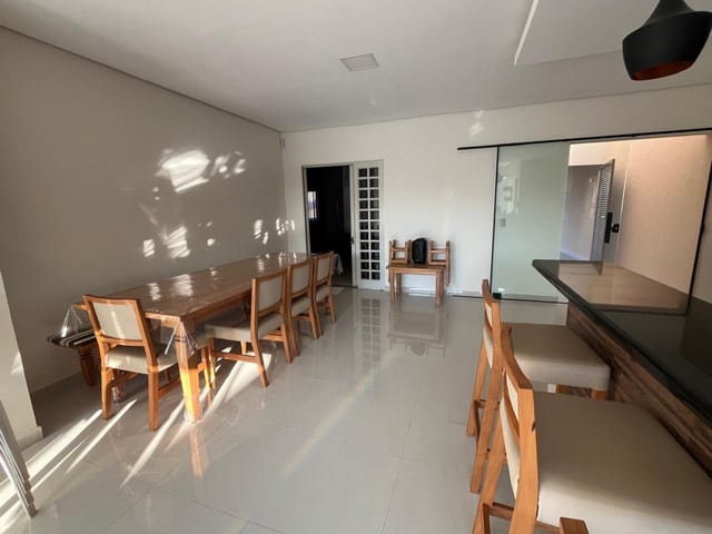 Casa com 396m² 2 quartos e 2 banheiros, à venda, no bairro Residencial Nossa Terra em Cambé