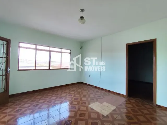 Casa com 200m² 4 quartos e 2 banheiros, à venda, no bairro Vila Betela em Andradas