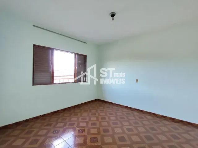 Casa com 200m² 4 quartos e 2 banheiros, à venda, no bairro Vila Betela em Andradas