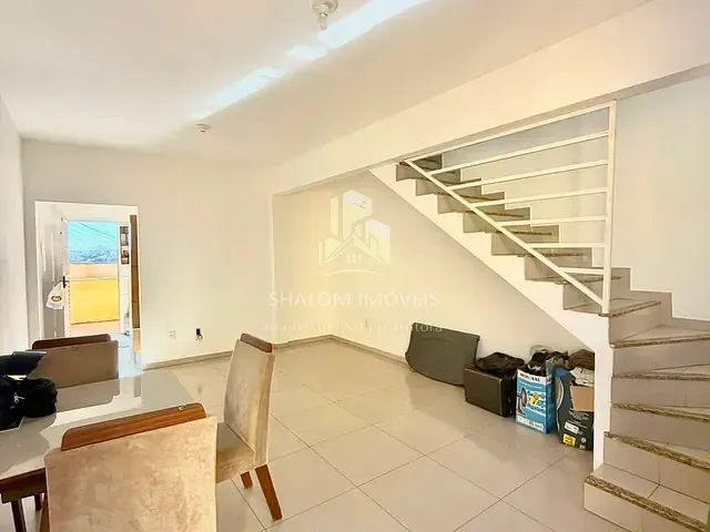 Casa 2 quartos e 1 banheiro, à venda, no bairro Parque Xangri-Lá em Contagem