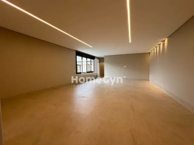 Casa com 850m² 6 quartos e 7 banheiros, à venda, no bairro Jardins Munique em Goiânia