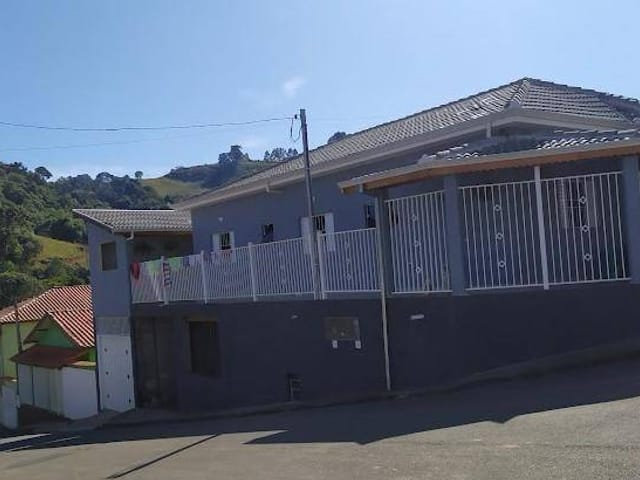 Casa 3 quartos e 2 banheiros, à venda, no bairro PEDRA VERMELHA em Munhoz