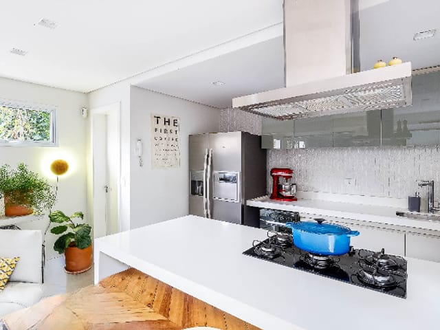 Casa com 160m² 3 quartos e 4 banheiros, à venda, no bairro Vila Olímpia em São Paulo