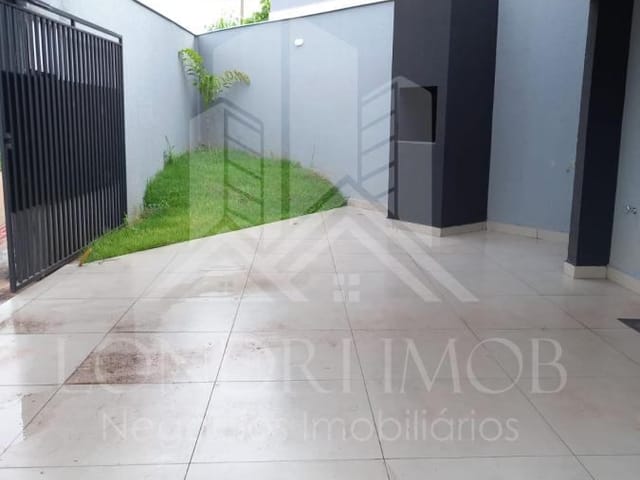 Casa 3 quartos e 2 banheiros, à venda, no bairro Colúmbia em Londrina