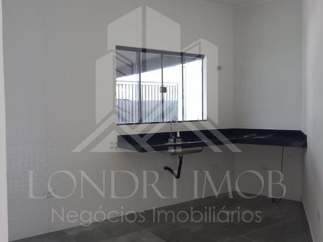 Casa 3 quartos e 2 banheiros, à venda, no bairro Colúmbia em Londrina